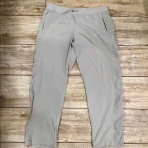 Mens Kuhl Mountain Khaki Pants Tan Outdoor Hiking Camping Climbing Size XL Reg